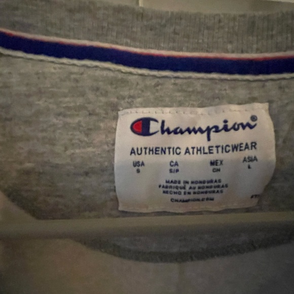 Size small gray Champion crew neck sweatshirt.  Lightly worn. - Picture 5 of 5